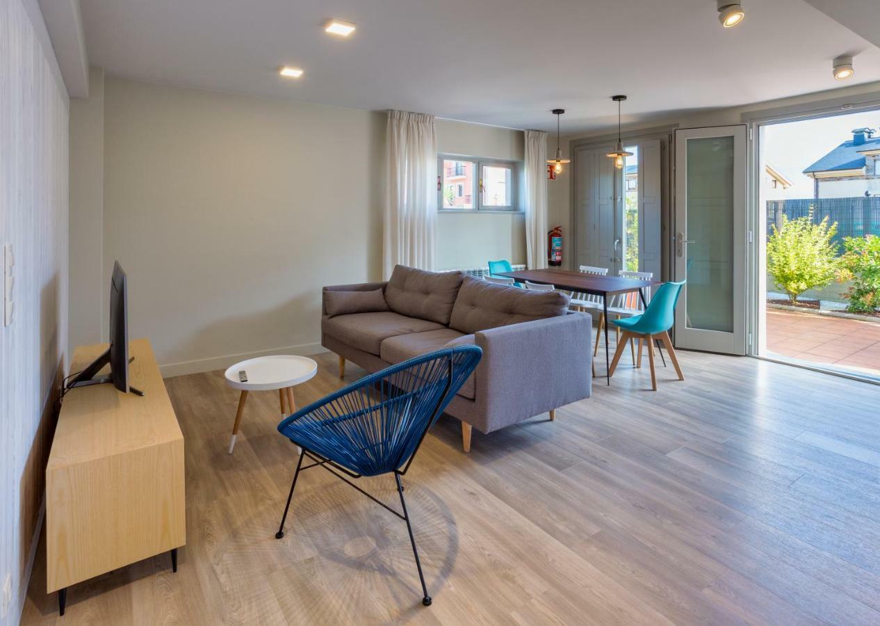 Apartamentos Barcella Tapia Тапия-де-Касарьего Экстерьер фото