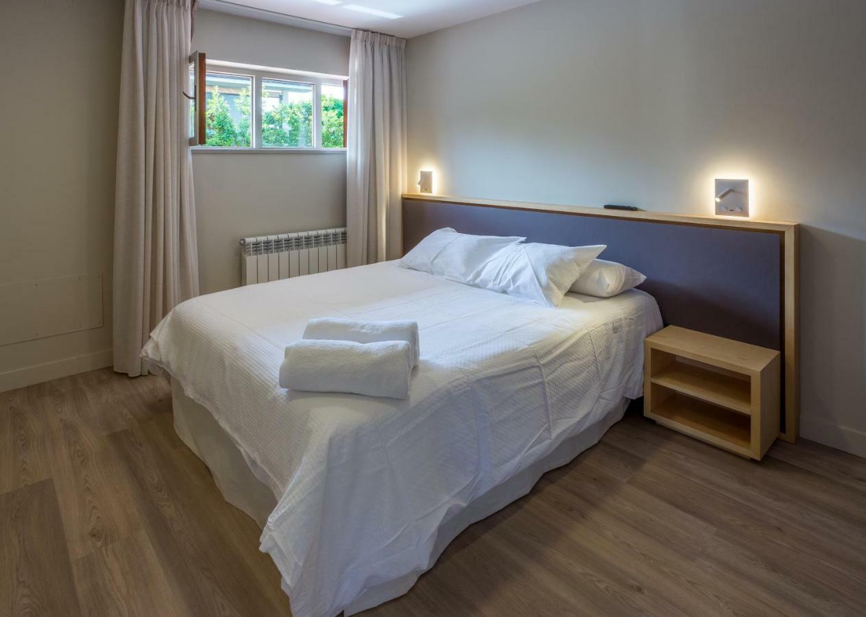 Apartamentos Barcella Tapia Тапия-де-Касарьего Экстерьер фото