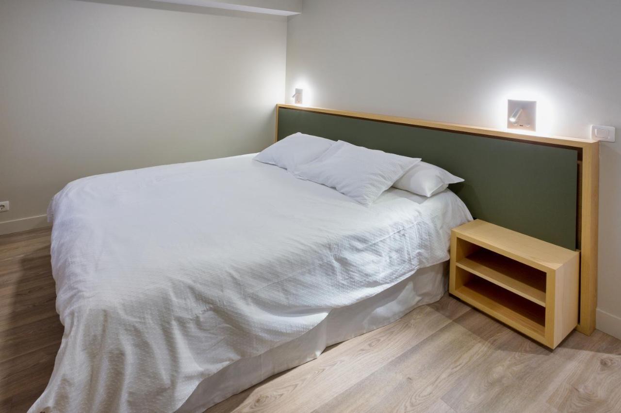 Apartamentos Barcella Tapia Тапия-де-Касарьего Экстерьер фото